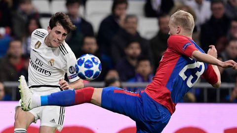 Odriozola: 30 millones.
El Madrid pag su clusula a la Real para ser el suplente de Carvajal en el lateral