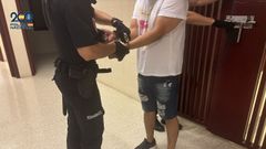 El presunto agresor sexual en el momento de su detencin en la Jefatura Superior de Polica de Logroo