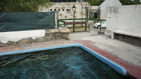 Zona termal de Berán, con el nuevo balneario sin abrir al lado del viejo