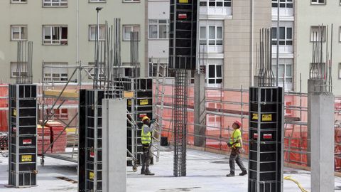 Construcci�n de un edificio de viviendas en la ciudad de Lugo, en una imagen de archivo.