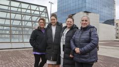 Marta Lubi�n, Almudena Filgueira, Cristina Lubi�n e Isabel Calvo, vecinas de O Alto