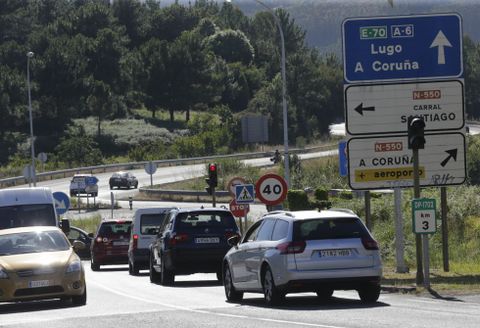 Los colapsos son frecuentes en el polmico cruce de A Rocha, cerca de Anceis. 