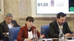 El portavoz del PP,  Antonio Ameijide, y la diputada popular Carmen Jos en el pleno de la Diputacin de Lugo