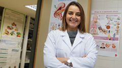 En la imagen, la facultativa del CHUF Laura Cotovad