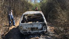 El vehculo de la vctima apareci calcinado en una pista forestal de la parroquia de Capela