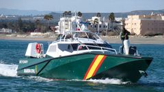 Una embarcacin de la Guardia Civil en Algeciras.