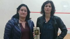 La vocal de la Federaci�n de Squash del Principado, Maribel Toyos (izquierda) y Elisabet Sad�, una de las ganadoras