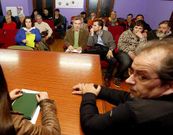 El movimiento de propietarios que se creen estafados se consolida con una plataforma.