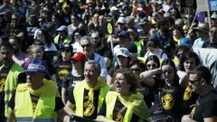 Manifestaci�n de la plataforma en contra de la reapertura de la cantera de Teo