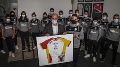 El equipo se present� en oficialmente en la sede de una de las empresas de su patrocinador