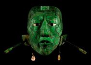 Hombre precolombino tallado en jade.