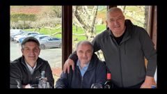 EL QUE FUERA JUGADOR DEL COMPOS ZORAN MARIC, A LA DERECHA DE LA FOTO, COMPARTI� MESA Y MANTEL EN CASA ROSINDA CON CHEMA REGUEIRO, ANTONIO MURCIA Y OTROS AMIGOS