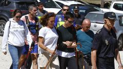 La familia de Blanca Fern�ndez Ochoa, durante el operativo de b�squeda