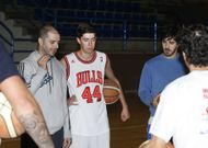 Alberto G�mez dirigiendo un entrenamiento del CB Chantada esta temporada. 