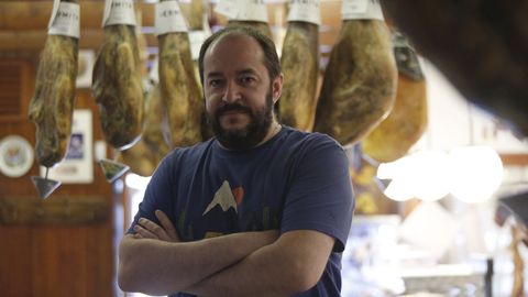 Jamonería La Marina