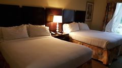 �Has rellenado alguna vez las botellas del minibar con agua?