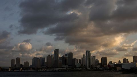 El perfil de la ciudad de Miami antes de la llegada de �Irma�.