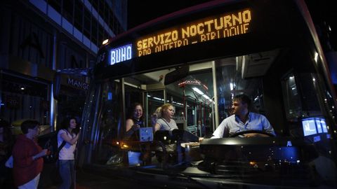 Bus b�ho nocturno en A Coru�a