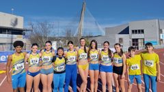 Deportistas del club en el torneo celebrado en Pontevedra.