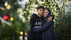 Cecilia, de 34 a�os, y su hijo Juan Pablo, al que dej� cuando ten�a 11 en Colombia y volvi� a ver ahora, que tiene 15.