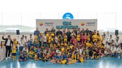 Escolares coru�eses, este martes en un acto de la Fundaci�n Repsol en A Coru�a