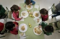 La comida volvi� a llegar caliente a Carri, Rubi�ns y Vilaxo�n con los nuevos concesionarios. 