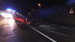 Los ocupantes del veh�culo volcado entre Chantada y Taboada no consegu�an salir de su interior