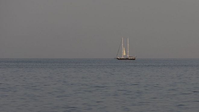Un velero en una imagen de archivo