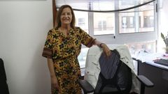 Carmen Abeledo, en su despacho de la sede de la AECC en Pontevedra