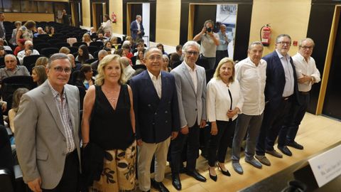 Mesa de participantes en el da del mdico organizado por el colegio profesional de Ourense.