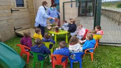 La atenci�n a ni�os menores de seis a�os es una de las titulaciones m�s buscadas en FP. En la imagen, un punto de atenci�n en Valdovi�o