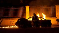 Imagen de archivo, de un turismo que ardi� en la avenida del Ej�rcito