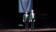 Los pianistas David Salmon y Manuel Vieillard, Geister Duo,  en el concierto programado por la Sociedad Filarm�nica en el Teatro Rosal�a de Castro 