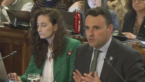 El consejero de Hacienda, Guillermo Pel�ez, durante su comparecencia este jueves en la Junta General.