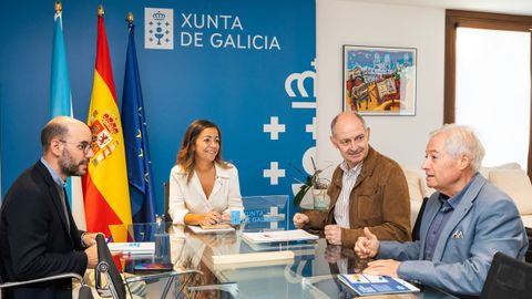 <span lang= gl >Reuni�n este luns de Villaverde con representantes da confrar�a meca.</span>