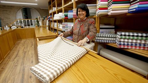 Mayte Ramírez, en el mostrador de La Moda Ideal