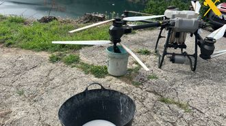 El dron que fue localizado cuando aplicaba tratamientos fitosanitarios