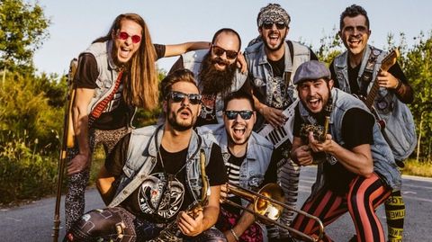Mek�nika Rolling Band actuar�n en Muras