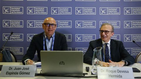 Juan Jos Espins, presidente del Congreso Nacional de la Sociedad Espaola de Fertilidad (SEF) y Roque Devesa, presidente del Comit Organizador del 34.  Congreso Nacional SEF