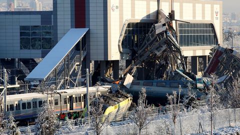 Accidente ferroviario en Turquia