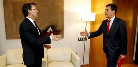 Los partidos que lideran Feijoo y Besteiro piden prudencia para no emitir <span lang= gl >�xu�zos paralelos�</span>.