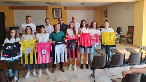 Nuevo equipo de ftbol sala femenino en O Pereiro de Aguiar