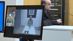 El acusado compareci por videoconferencia desde la crcel de A Lama