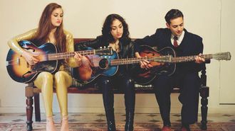Kitty, Daisy & Lewis act�an en el Ou Yeah!