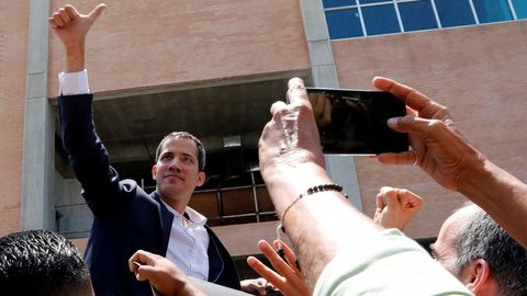 Juan Guaid�, tras su llegada al aeropuerto Internacional Sim�n Bol�var