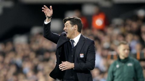 El entrenador del Olympique de Lyon, Paulo Fonseca, durante el duelo ante el Celta.