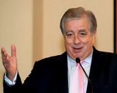 <span lang= es-es >Jes�s Barderas, amigo de Gonz�lez</span>. Barderas era socio de Enrique Sarasola, uno de los amigos m�s fieles de Gonz�lez, y del empresario Carlos Slim. Fue anfitri�n del expresidente en Punta Cana, donde se instal� en 1986 y tiene varios negocios. 