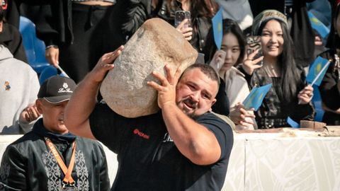 Joan Ferrer,el hombre ms fuerte de Espaa, participando en la modalidad Power Nomad en los World Nomad Games