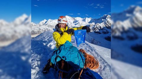 Alicia Ledo, tras coronar la cima del Nirekha, en Nepal