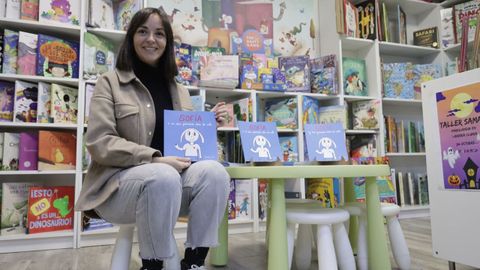 Beatriz Haz Garc�a present� en la librer�a Clunia su cuento ilustrado en gallego �Sof�a e os seus primeiros d�as de cole�, la tierna historia de una ni�a de 3 a�os en su estreno en las aulas
